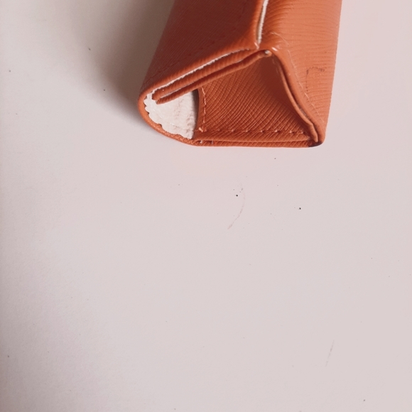 Tory Burch Eyeglasses Case - Picture 5 of 8